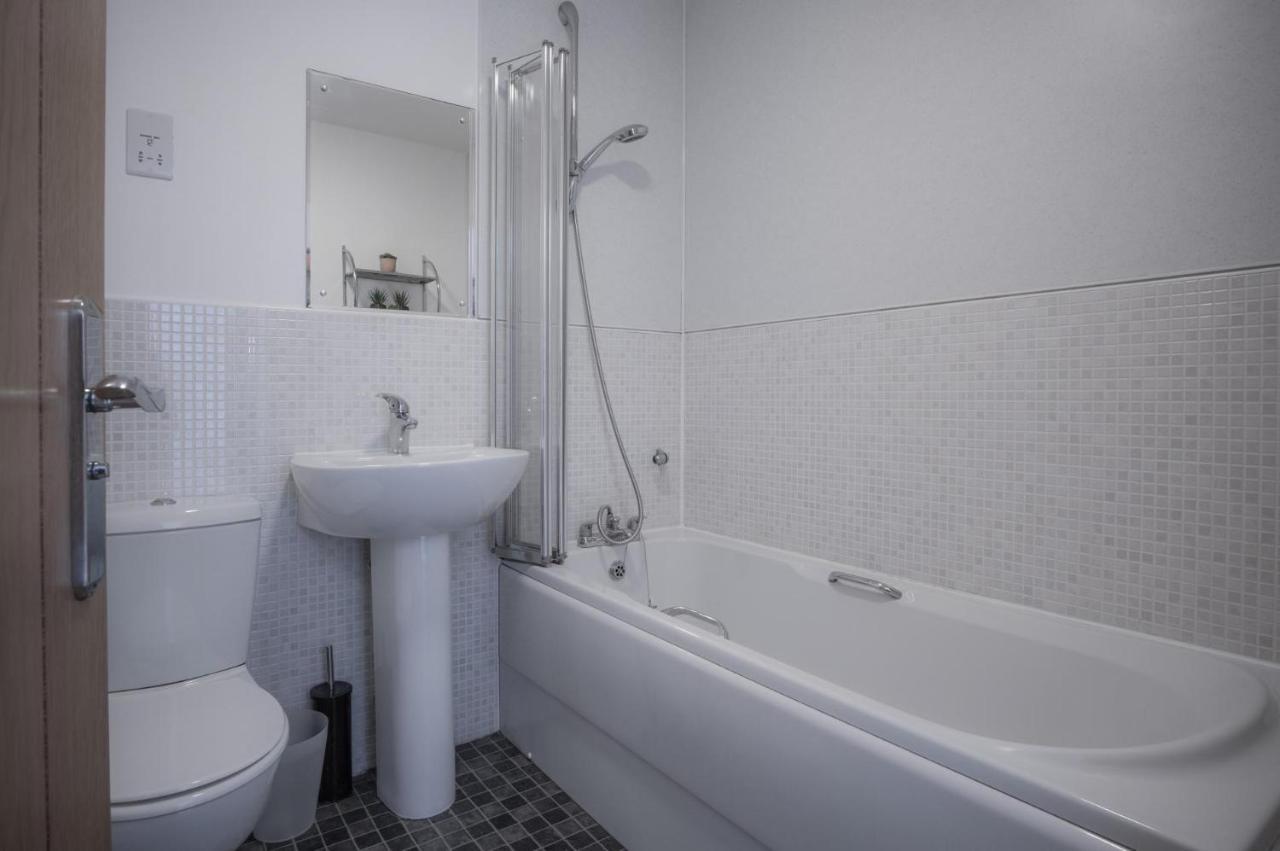 Maritime Quarter - 2 Bedroom Apartment - Sa1 Beach Front Fishermans Way スウォンジー エクステリア 写真