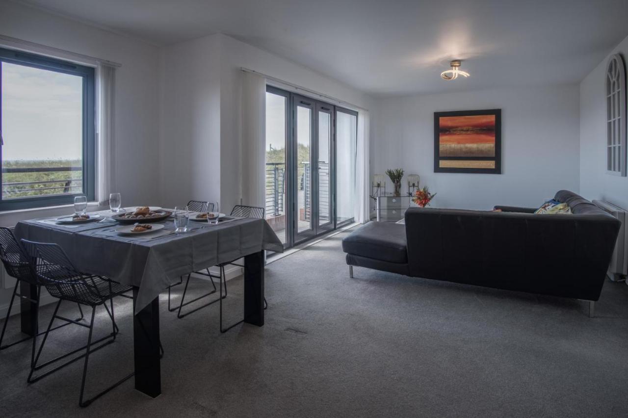 Maritime Quarter - 2 Bedroom Apartment - Sa1 Beach Front Fishermans Way スウォンジー エクステリア 写真