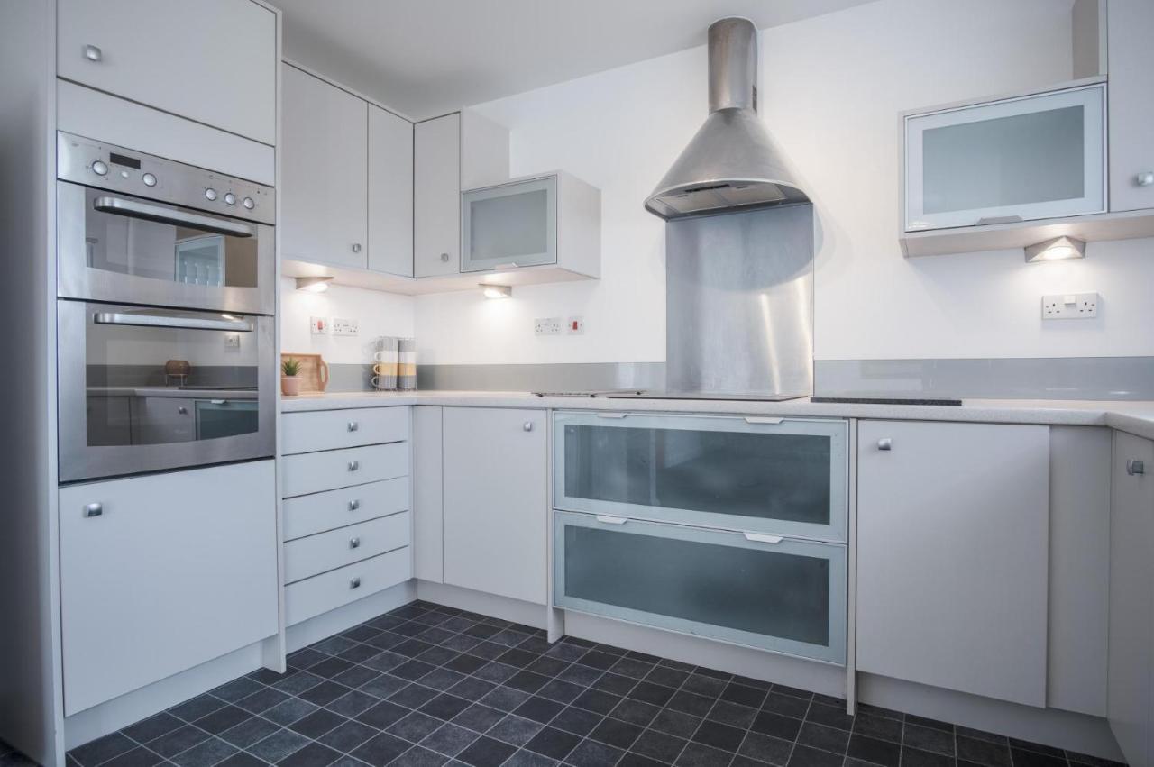 Maritime Quarter - 2 Bedroom Apartment - Sa1 Beach Front Fishermans Way スウォンジー エクステリア 写真